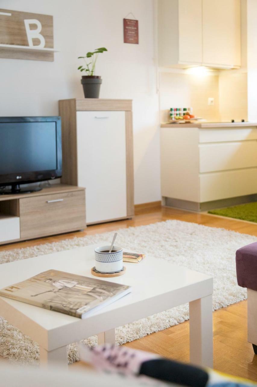 Cute And Sunny Studio In Zagreb With Balcony & Free Parking ภายนอก รูปภาพ