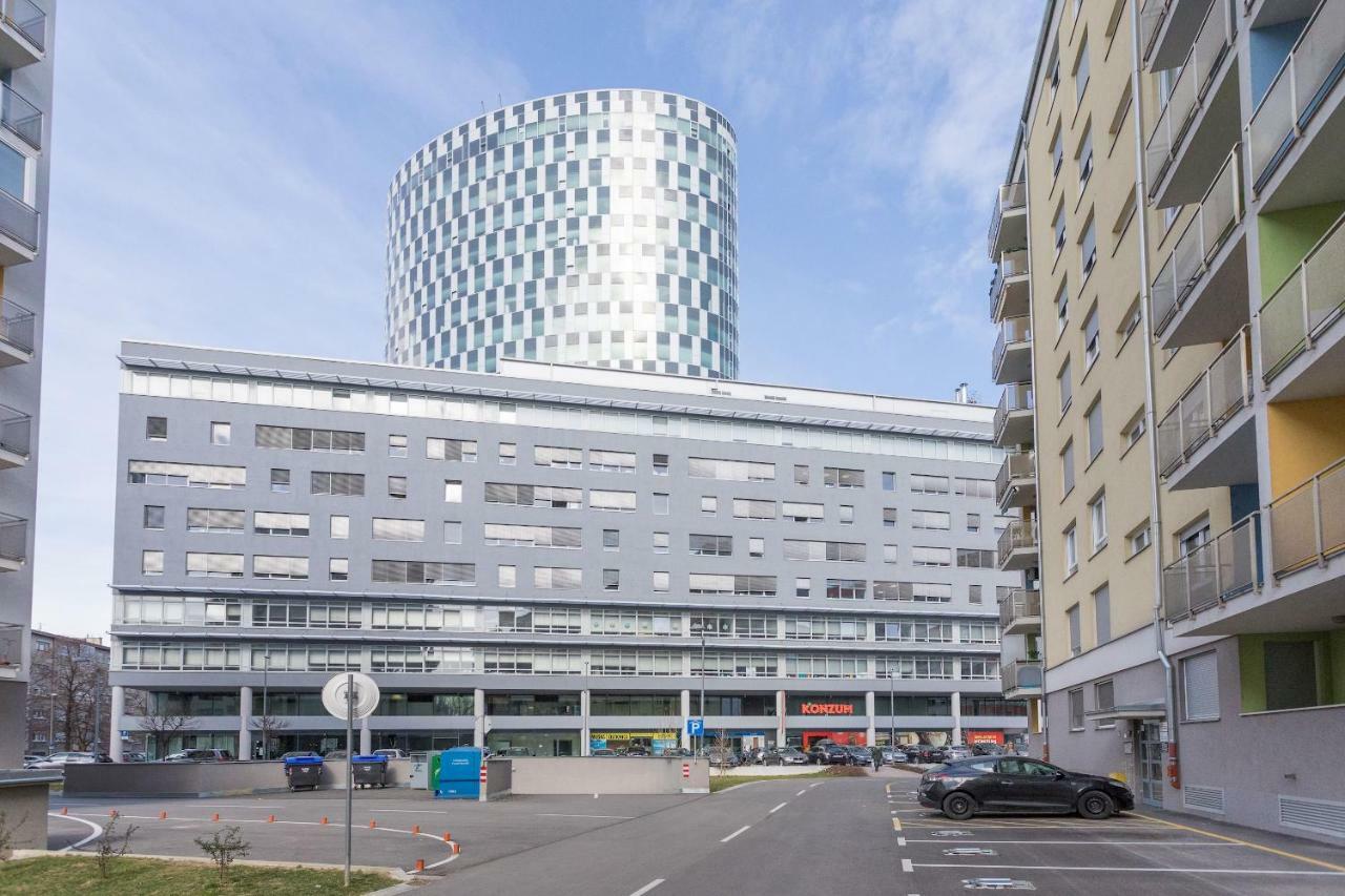 Cute And Sunny Studio In Zagreb With Balcony & Free Parking ภายนอก รูปภาพ