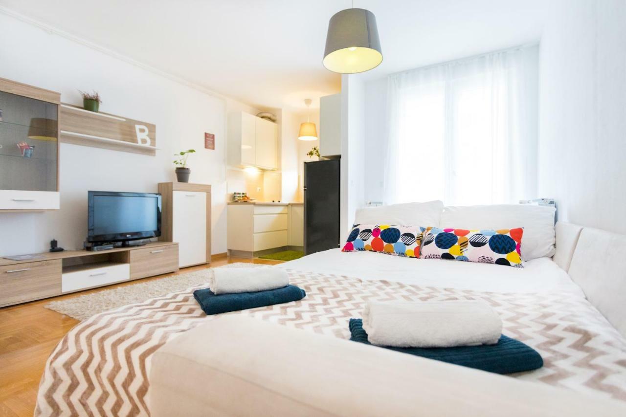 Cute And Sunny Studio In Zagreb With Balcony & Free Parking ภายนอก รูปภาพ