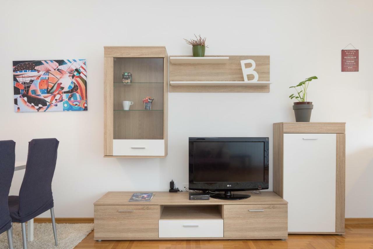 Cute And Sunny Studio In Zagreb With Balcony & Free Parking ภายนอก รูปภาพ